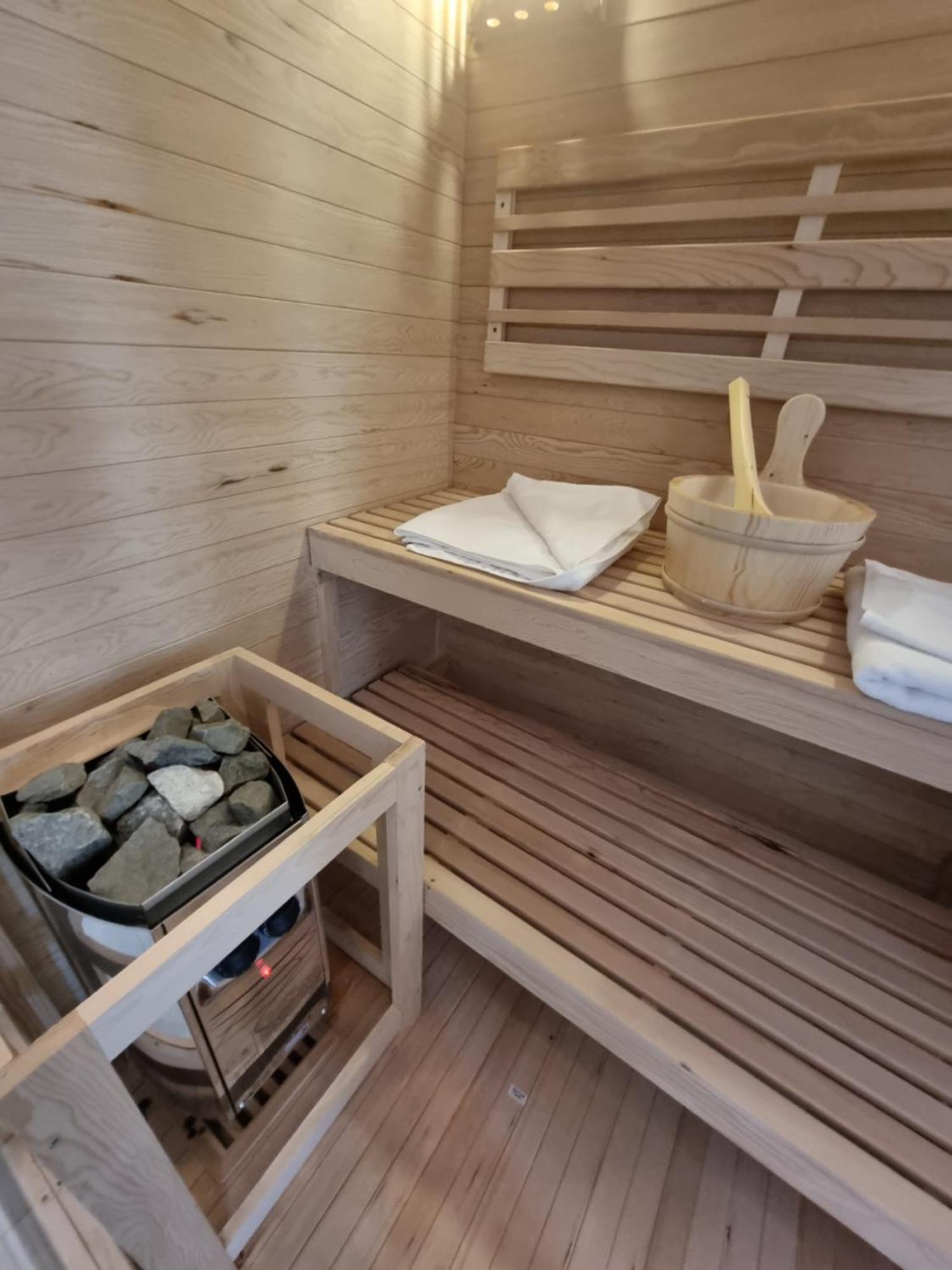 Amurresidence Sauna 5 Apartments Free Parking Iasi Bagian luar foto