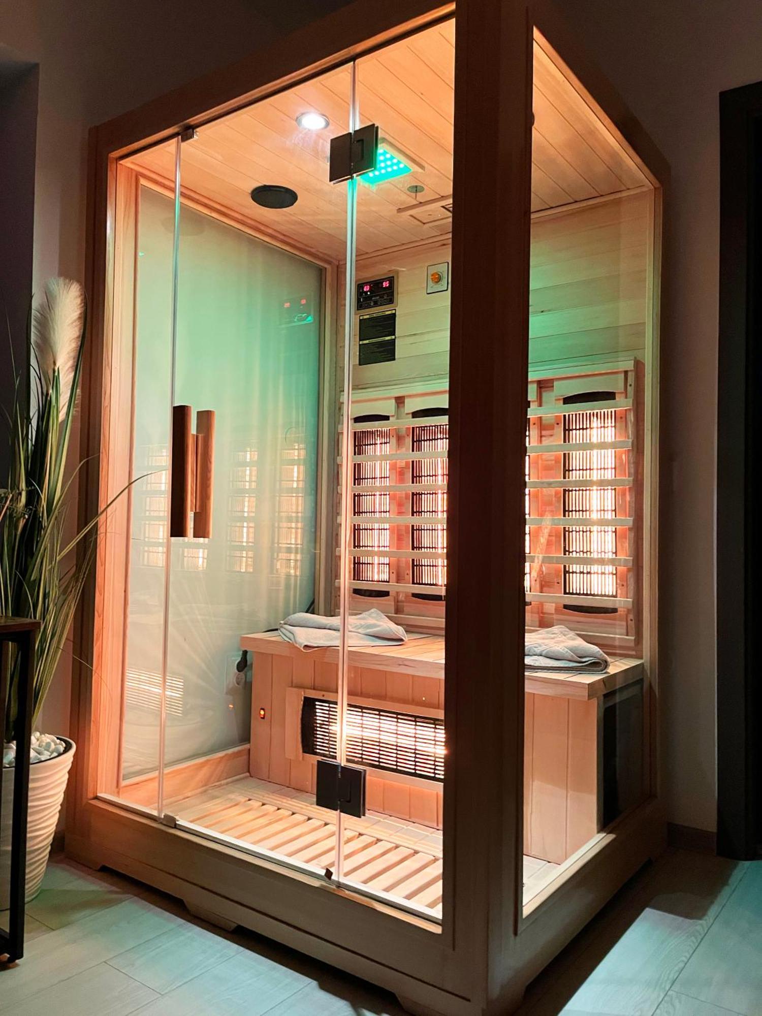 Amurresidence Sauna 5 Apartments Free Parking Iasi Bagian luar foto